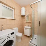 Wavepoint * Jesenice (Split-Dalmatia)