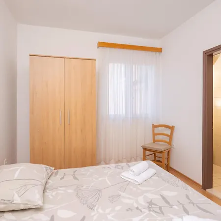 Wavepoint Apartment Jesenice (Split-Dalmatia)